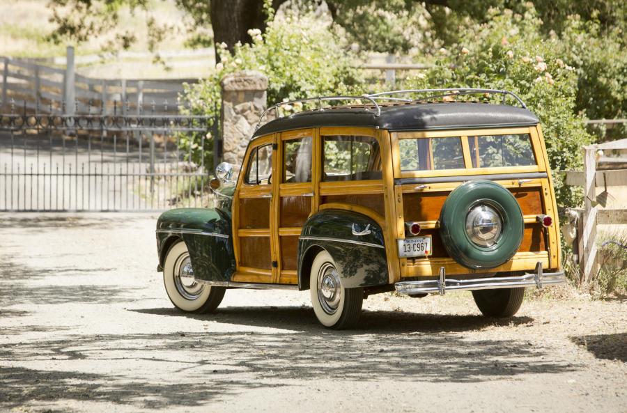  Ford V8 Super Deluxe Station Wagon 1948 года  (фото 51 из 62)